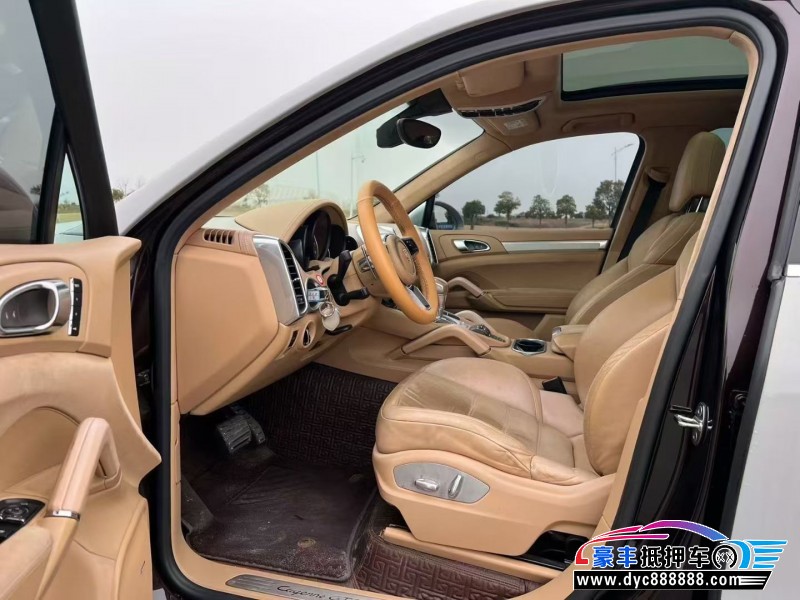 15年保时捷卡宴轿车抵押车出售