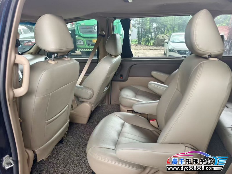 15年别克GL8轿车抵押车出售