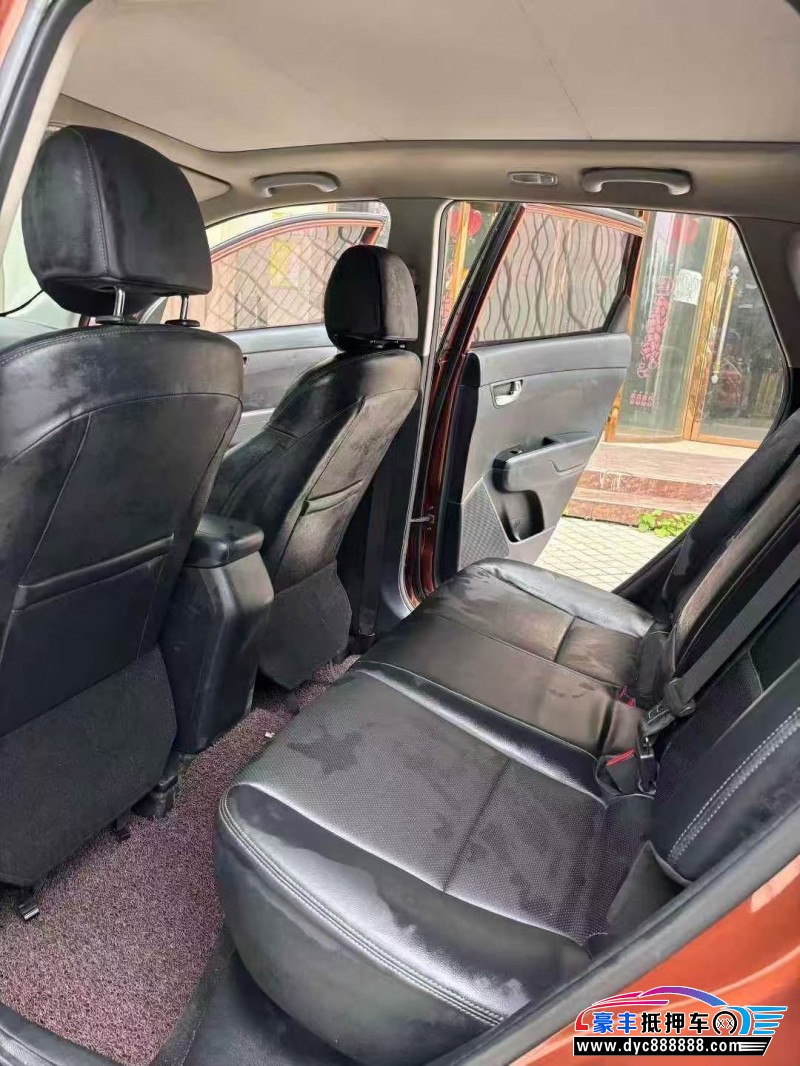 16年起亚KX3轿车抵押车出售