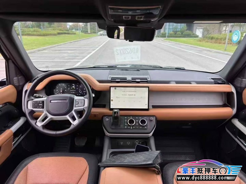 24年路虎卫士轿车抵押车出售