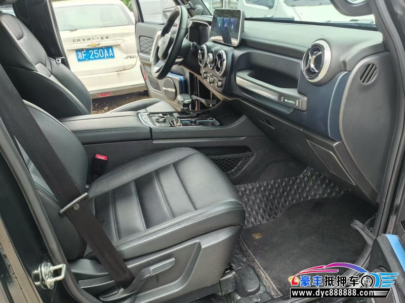 25年北京BJ40轿车抵押车出售