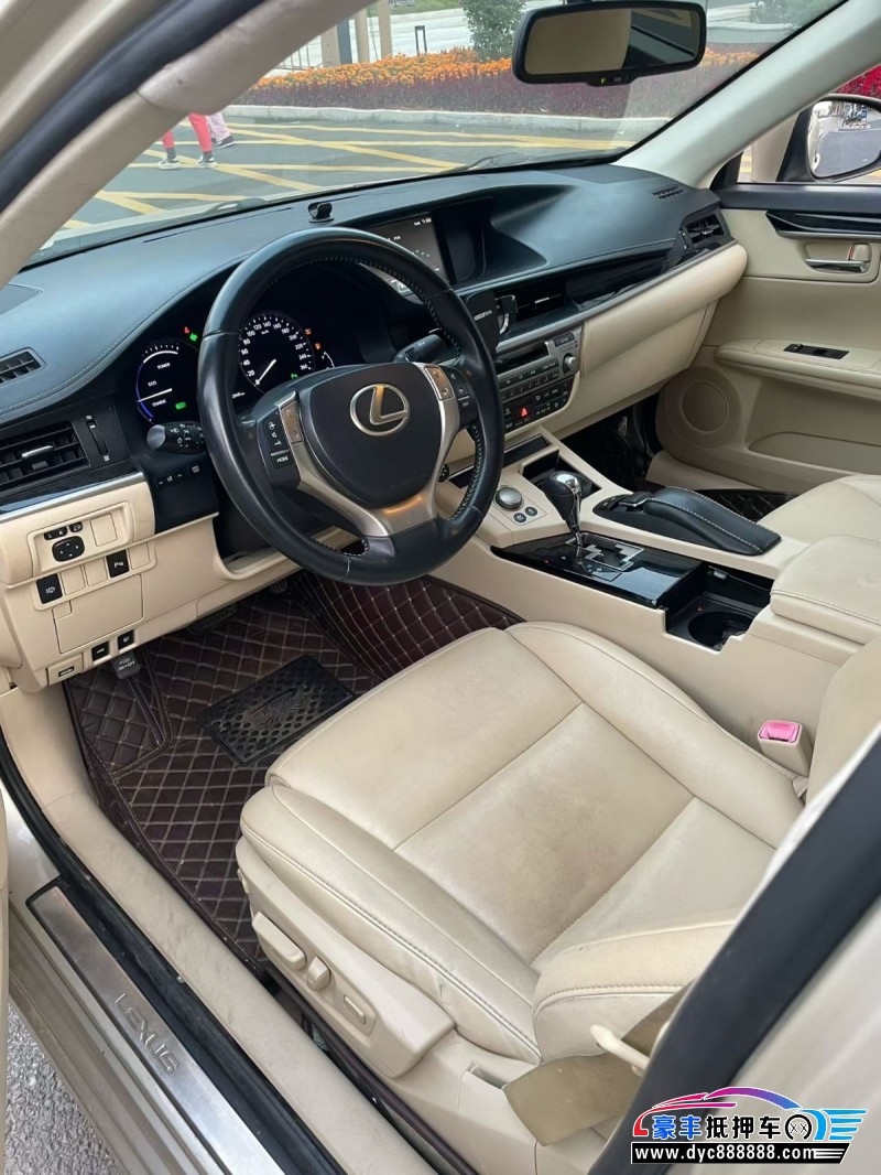 14年雷克萨斯ES轿车抵押车出售