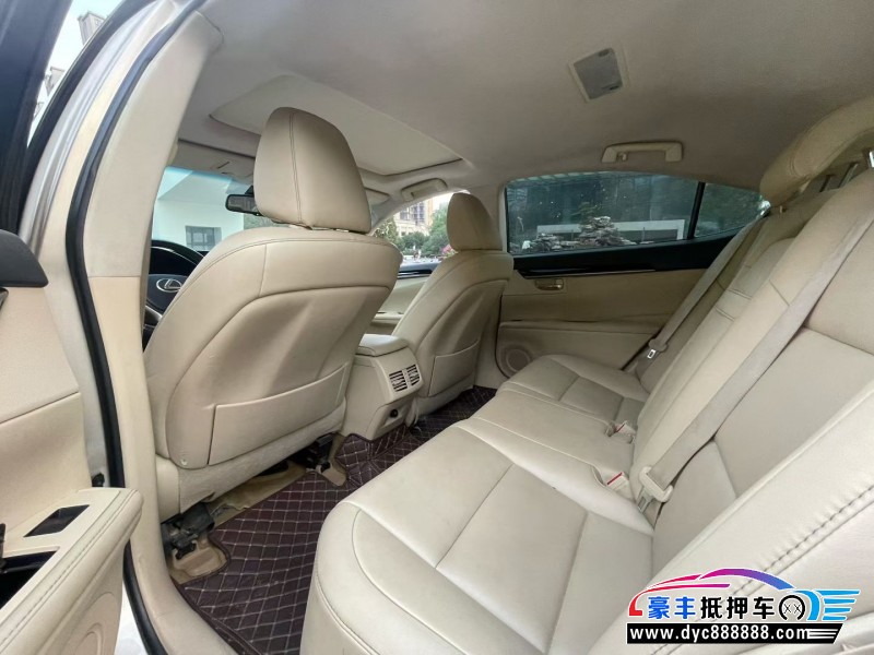 14年雷克萨斯ES轿车抵押车出售