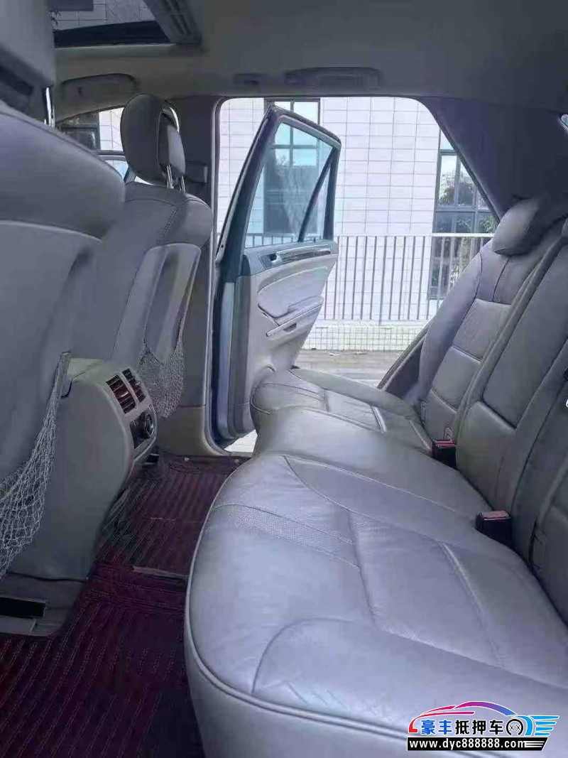 09年奔驰ML轿车抵押车出售