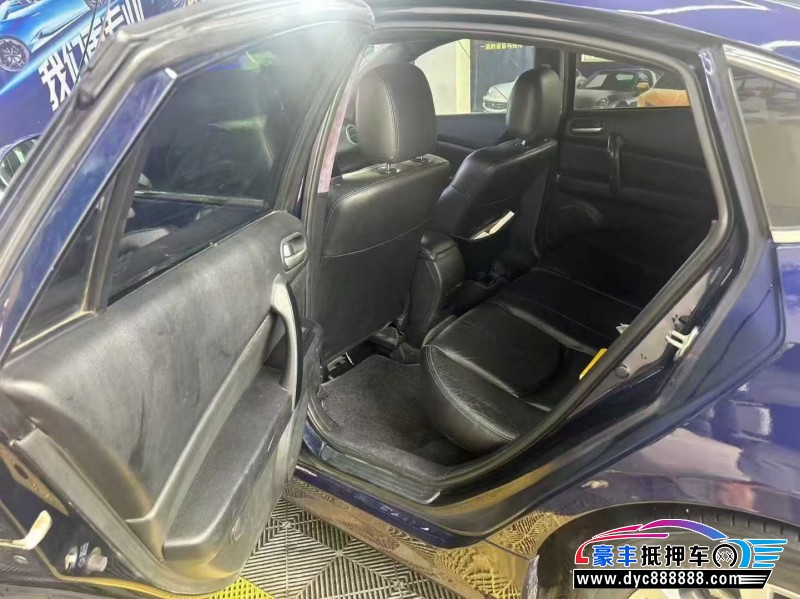 10年马自达睿翼轿车抵押车出售