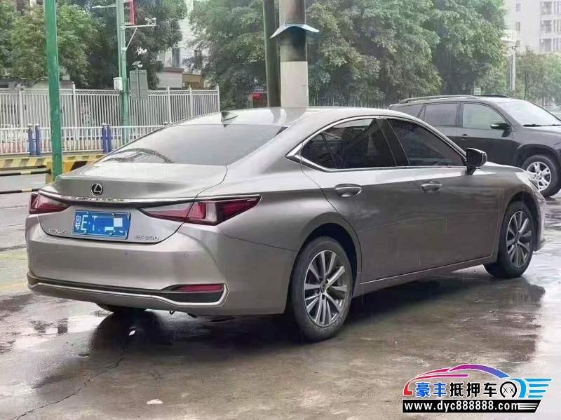 21年雷克萨斯ES轿车抵押车出售