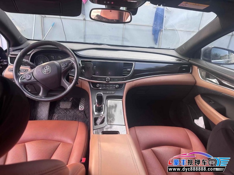 16年别克君越轿车抵押车出售