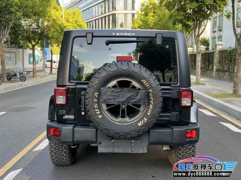 18年Jeep牧马人轿车抵押车出售