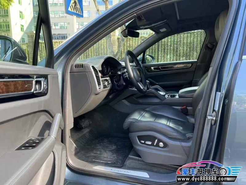 19年保时捷卡宴轿车抵押车出售