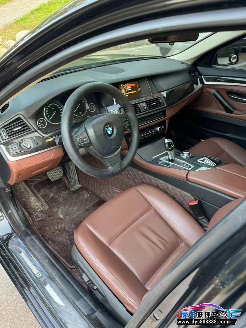 17年宝马5系轿车抵押车出售