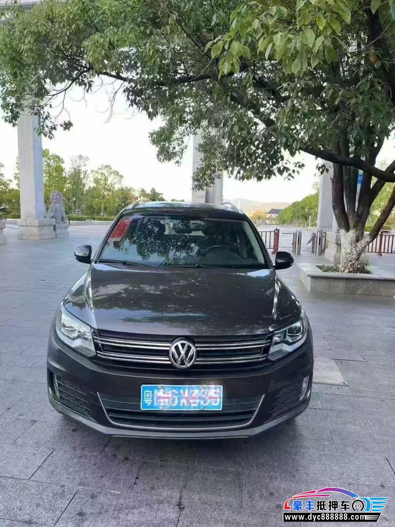 抵押车出售16年大众途观轿车