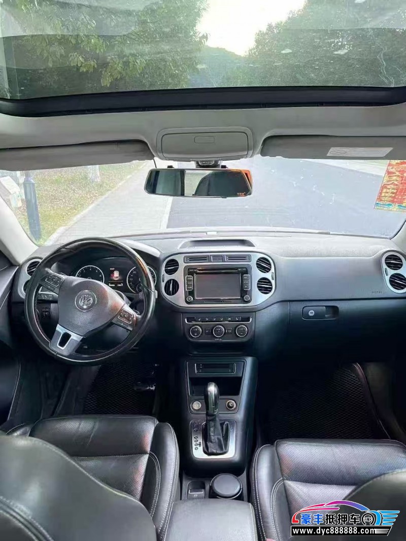 16年大众途观轿车抵押车出售