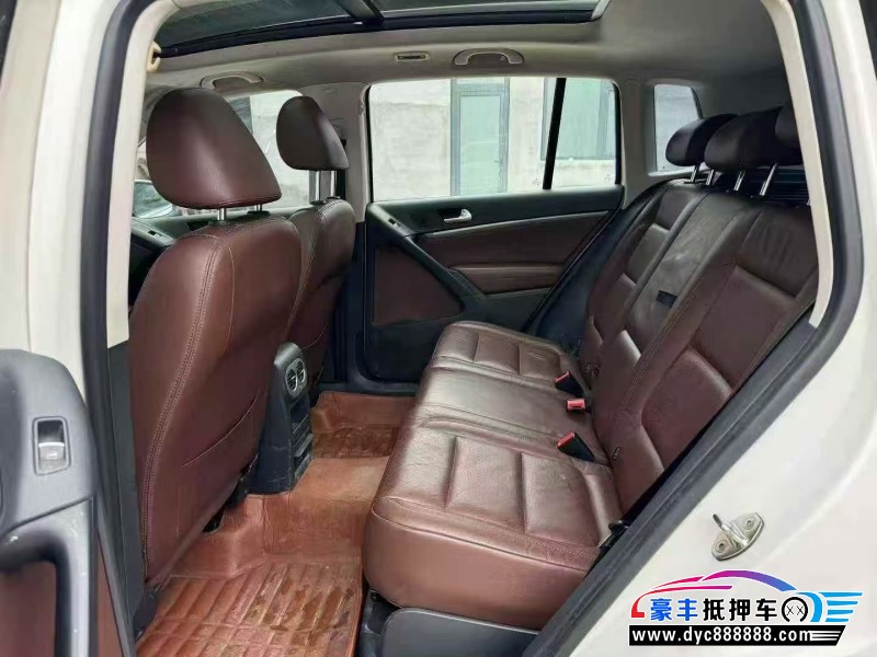 14年大众途观轿车抵押车出售