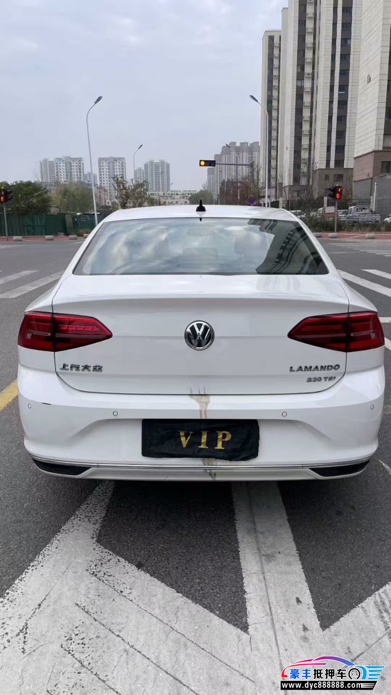 20年大众凌渡轿车抵押车出售