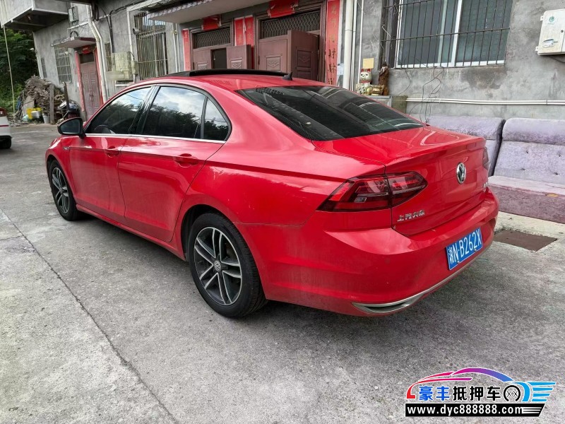 20年大众凌渡轿车抵押车出售