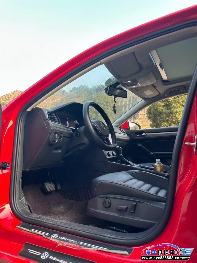 21年大众凌渡轿车抵押车出售