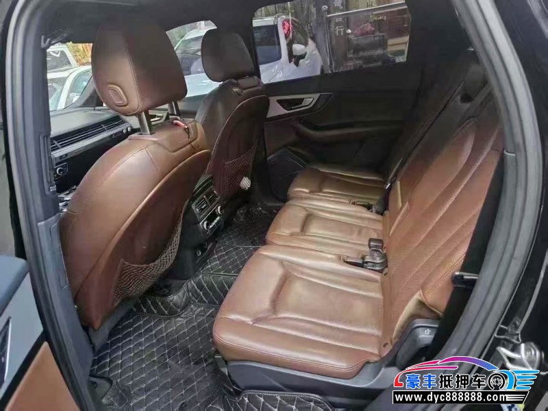 20年奥迪Q7轿车抵押车出售