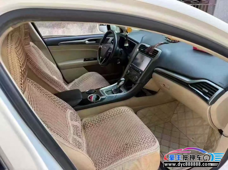 15年福特蒙迪欧轿车抵押车出售