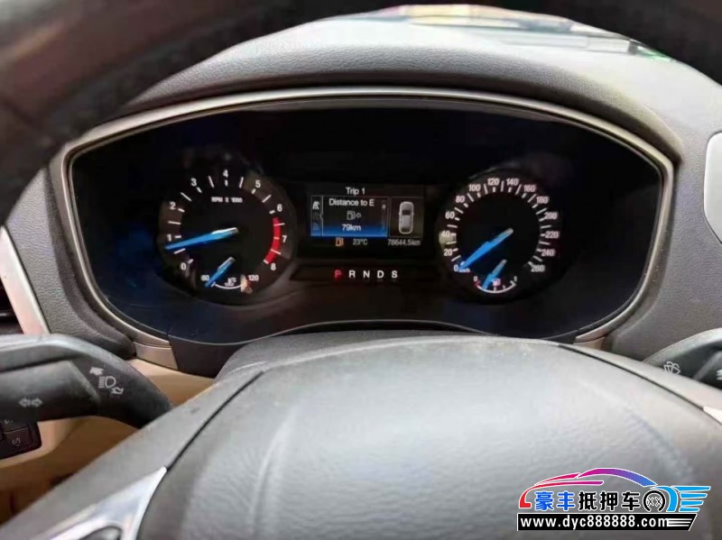 15年福特蒙迪欧轿车抵押车出售