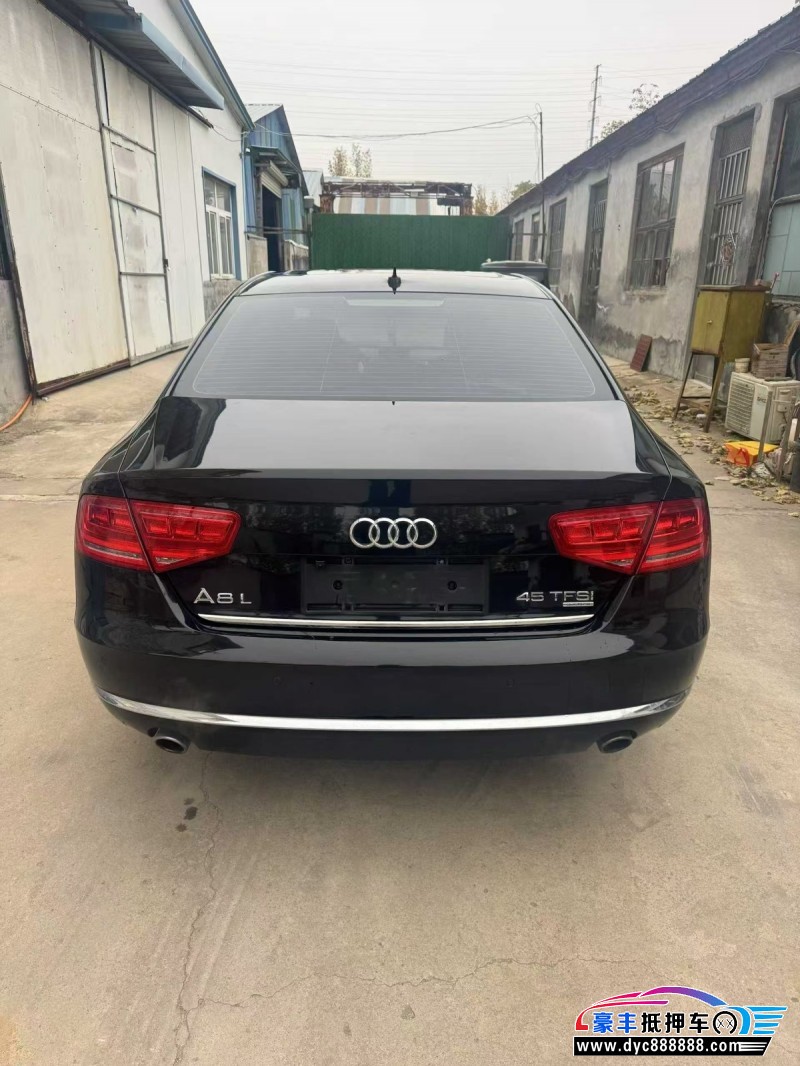 14年奥迪A8轿车抵押车出售