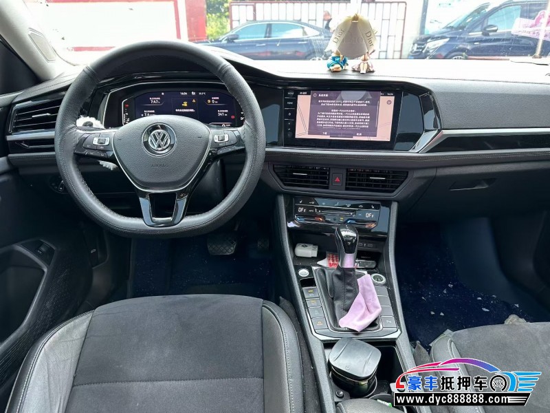 21年大众速腾轿车抵押车出售