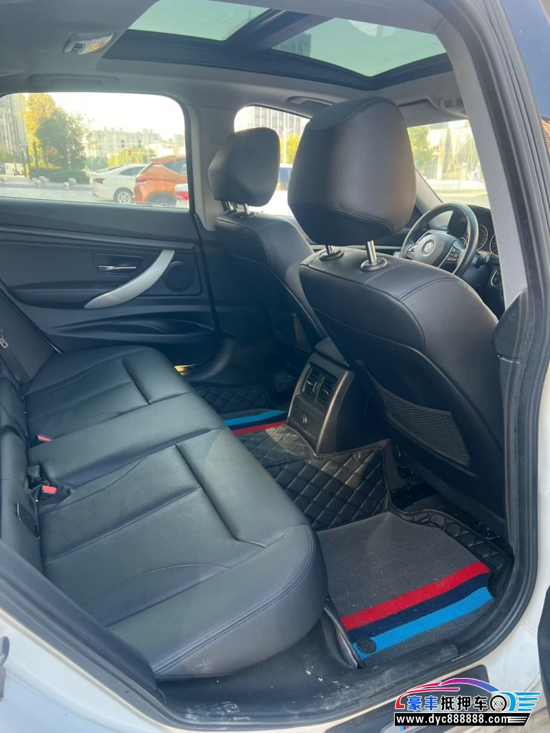 15年宝马3系轿车抵押车出售