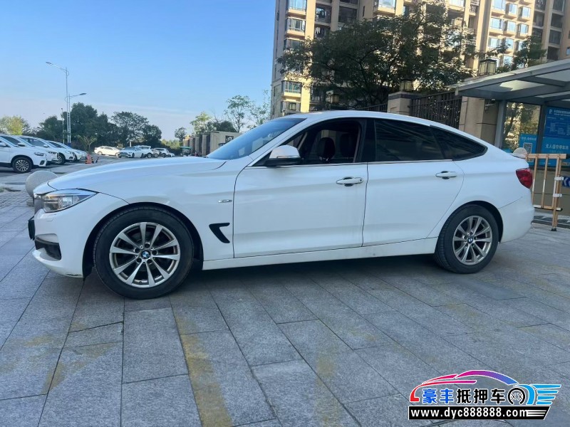 15年宝马3系轿车抵押车出售