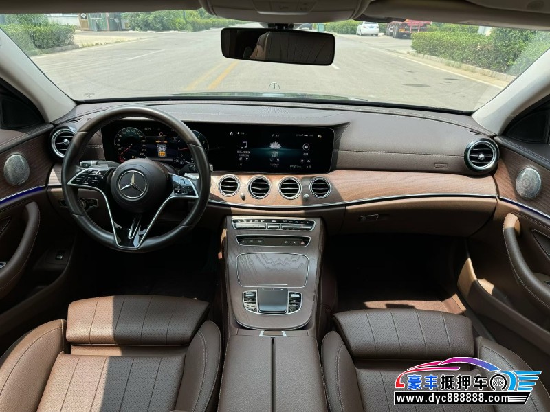 22年奔驰E轿车抵押车出售