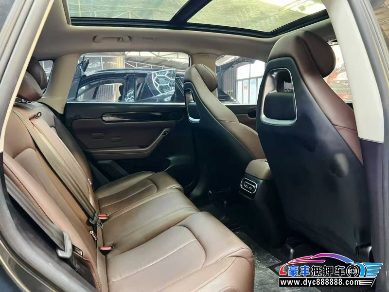 24年零跑C11SUV抵押车出售