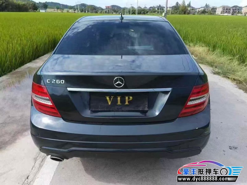 14年奔驰C轿车抵押车出售