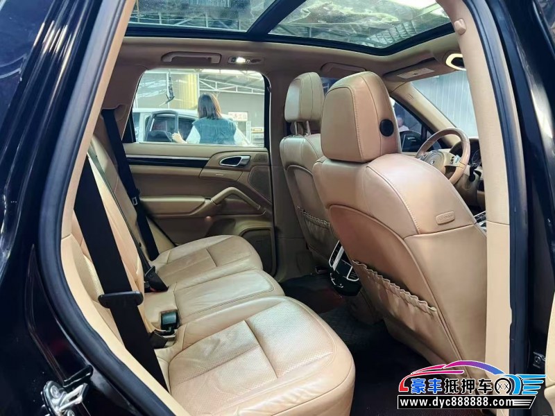 12年保时捷卡宴SUV抵押车出售