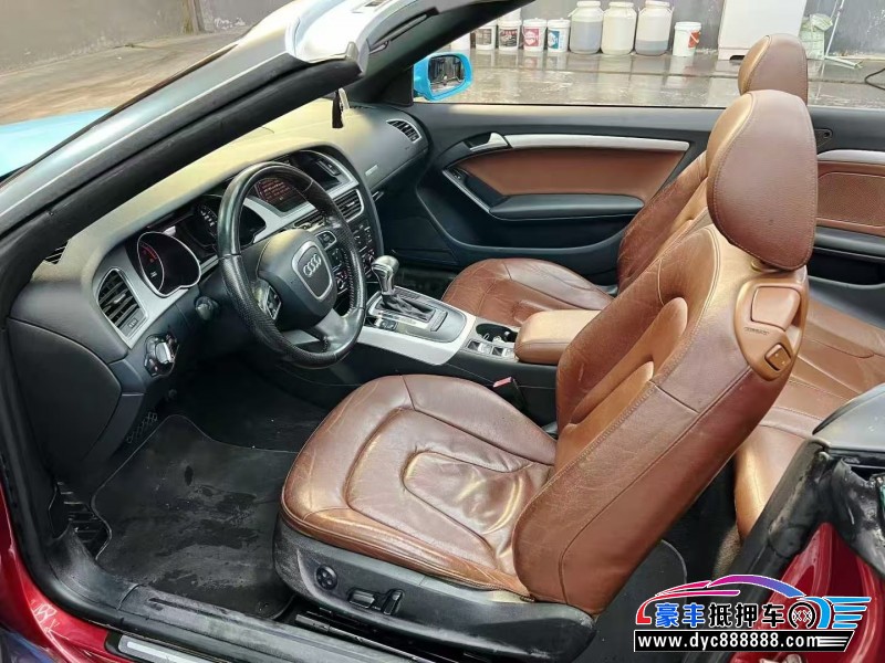 11年奥迪A5跑车抵押车出售