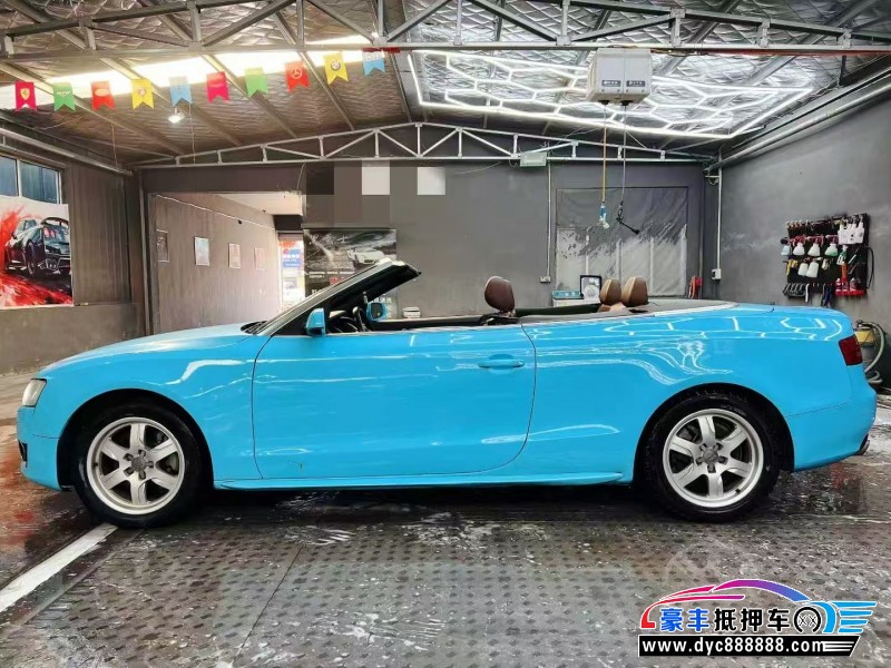 11年奥迪A5跑车抵押车出售