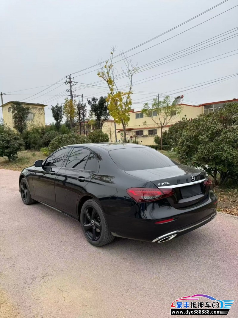 18年奔驰E轿车抵押车出售