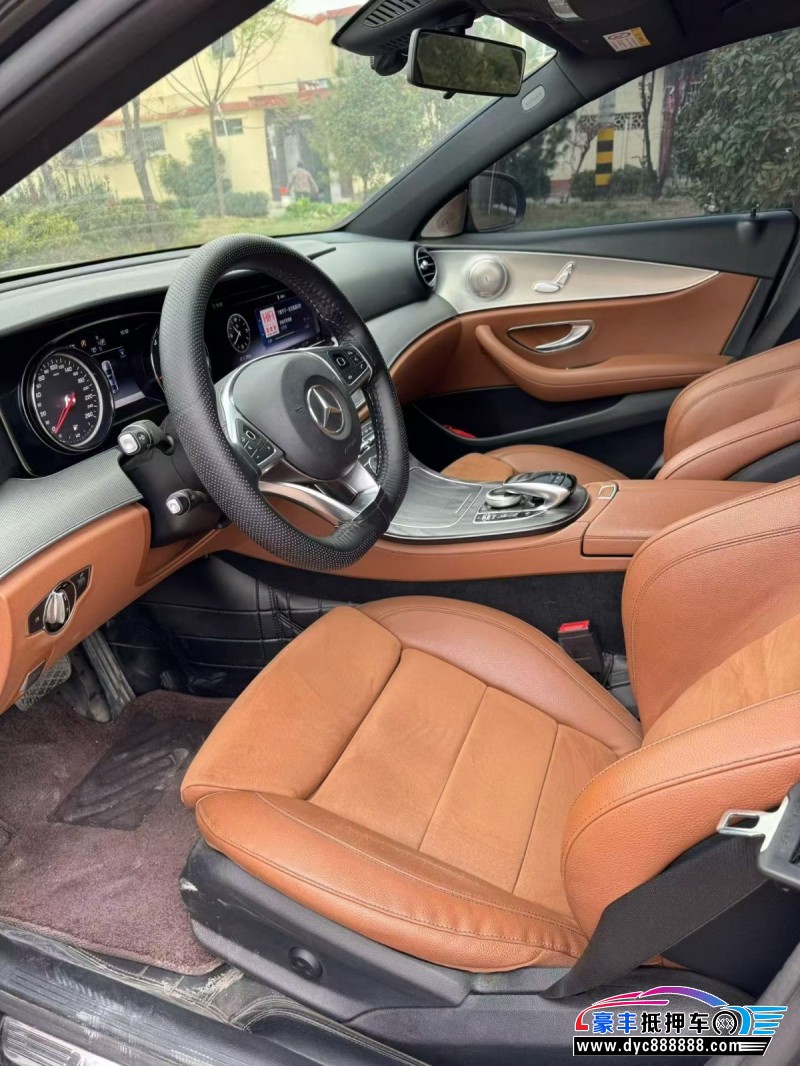 18年奔驰E轿车抵押车出售