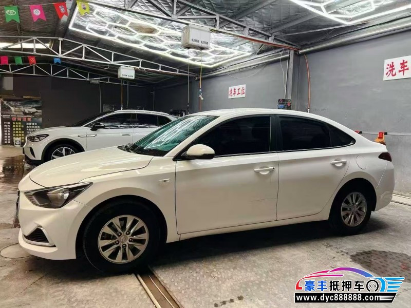 21年现代悦动轿车抵押车出售