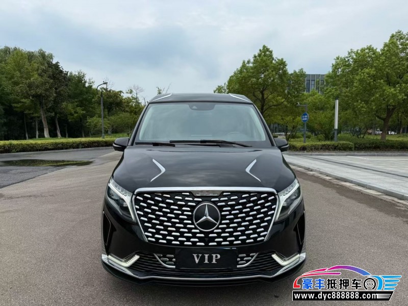 23年奔驰V轿车抵押车出售