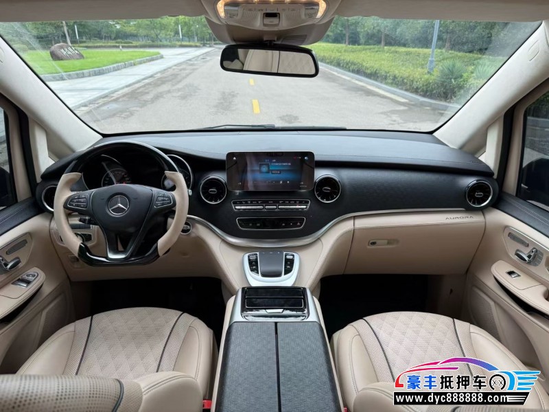 23年奔驰V轿车抵押车出售