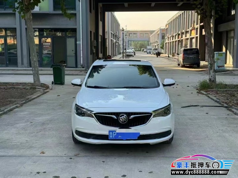 抵押车出售19年别克英朗轿车