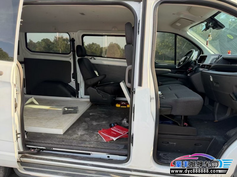 23年福特全顺轿车抵押车出售