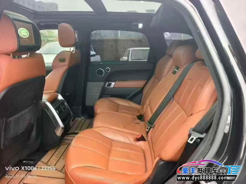 16年路虎揽胜运动轿车抵押车出售