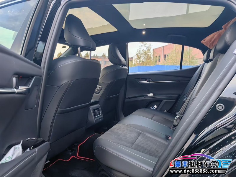 25年丰田凯美瑞轿车抵押车出售