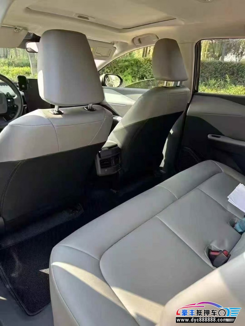 25年丰田BZ3轿车抵押车出售