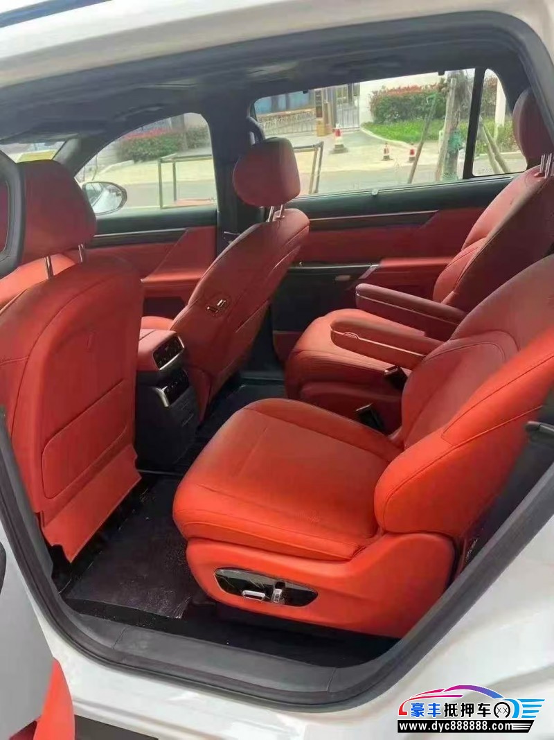 25年东风风神奕炫轿车抵押车出售