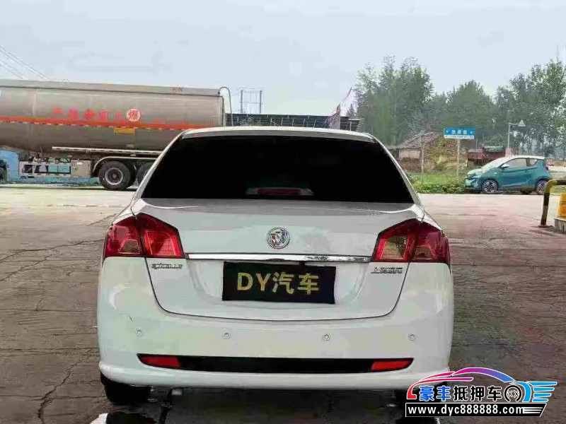 15年别克凯越轿车抵押车出售