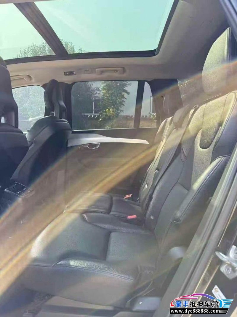 18年沃尔沃XC90轿车抵押车出售