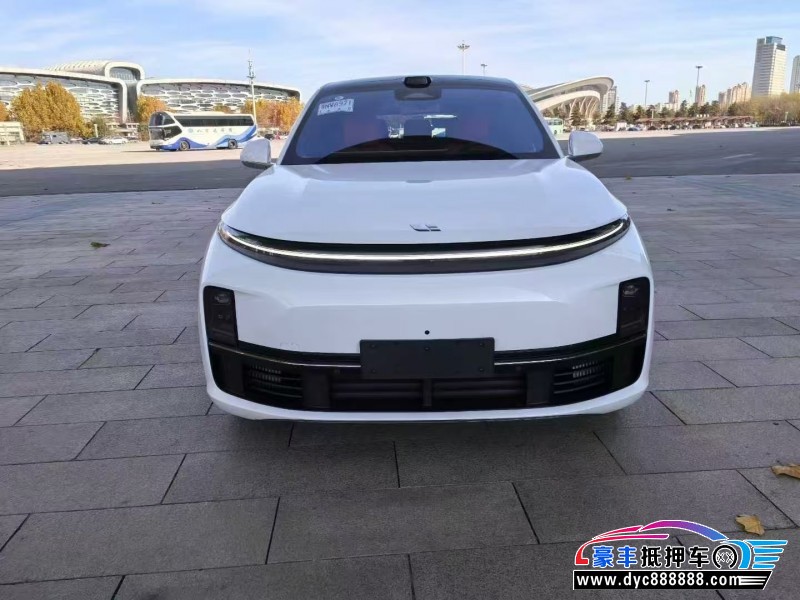 25年理想L7轿车抵押车出售