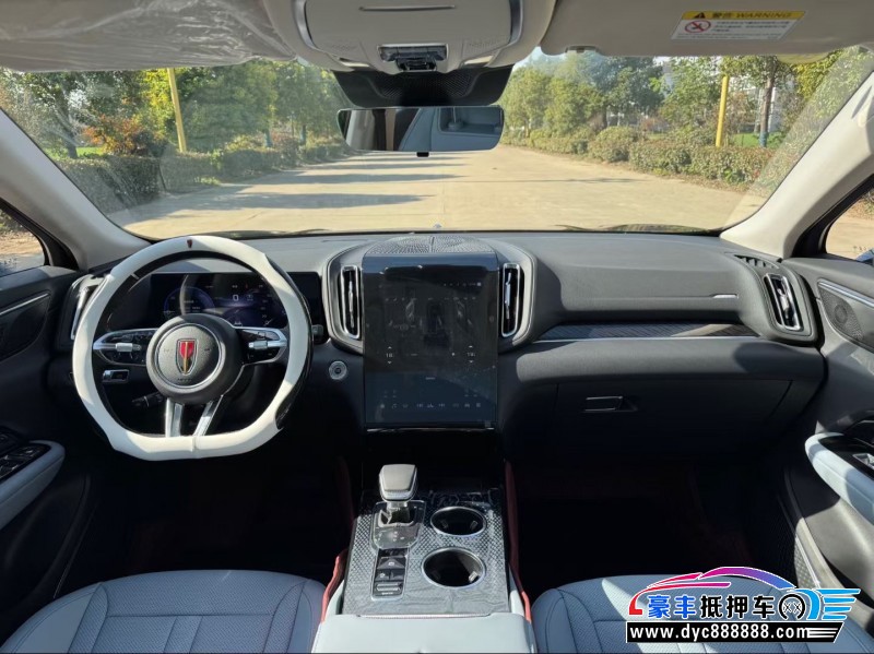 25年红旗HS3轿车抵押车出售