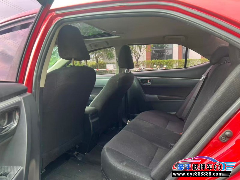 16年丰田雷凌轿车抵押车出售