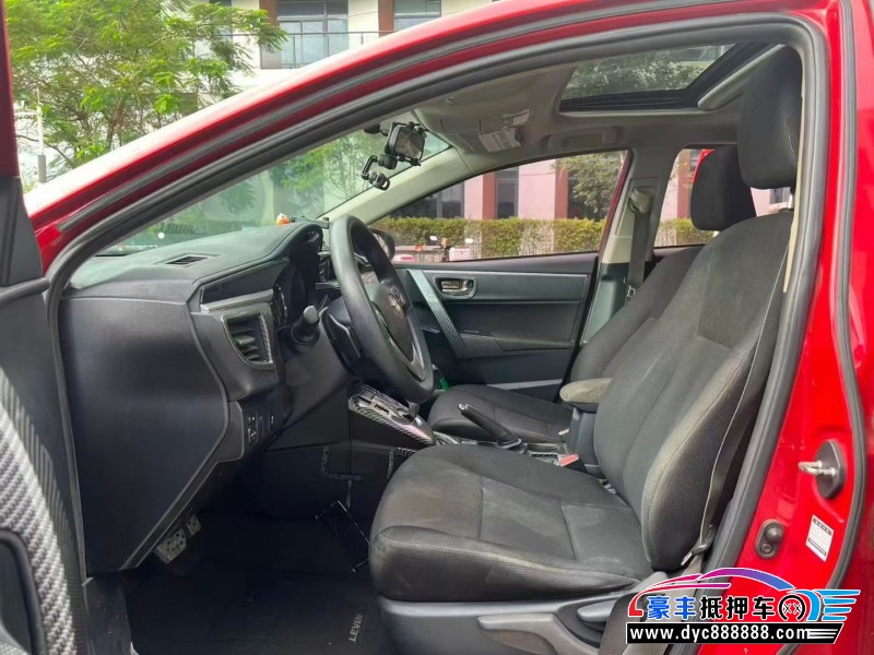 16年丰田雷凌轿车抵押车出售